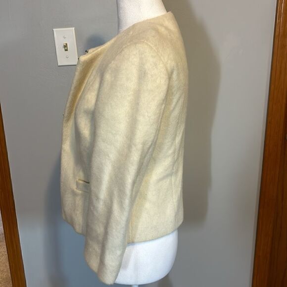 L.L. Bean‎ Signature Cropped Blazer - Ivory Wool - Women's Size 4 - Picture 3 of 6